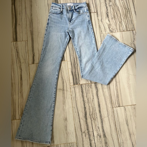 Frame Le High Flare High Rise Stretch Flare Jeans - Picture 3 of 16